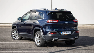 Leasing SUV Jeep Cherokee 2016