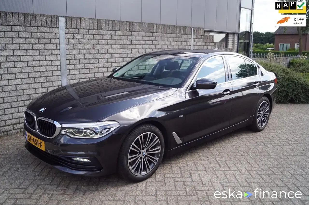 Lízing Sedan BMW 520 2018