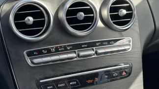 Lízing Sedan MERCEDES C 180 2021