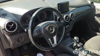 Leasing Hatchback MERCEDES B 180 2014