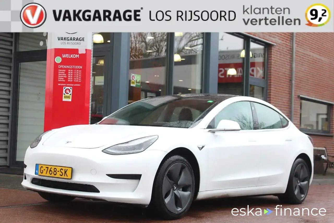 Finansowanie Sedan Tesla Model 3 2019