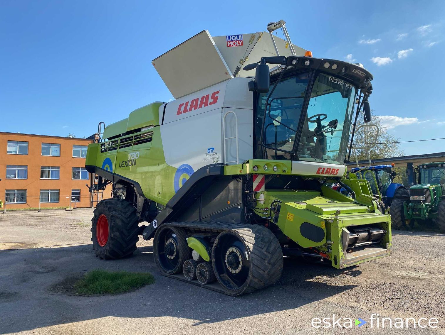 Leasing Combine grain harvester Claas Lexion 780TT 2016