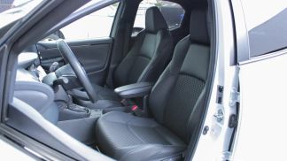 Lízing Hatchback Toyota Yaris 2021