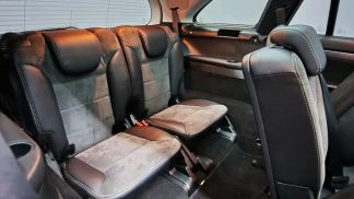 Lízing Hatchback MERCEDES R 350 2011