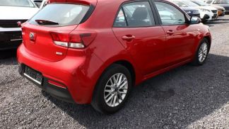 Hatchback Kia Rio 2020