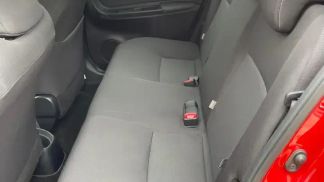 Financování Sedan Toyota Yaris 2016