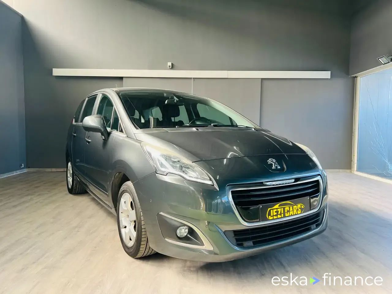 Financování Hatchback Peugeot 5008 2014