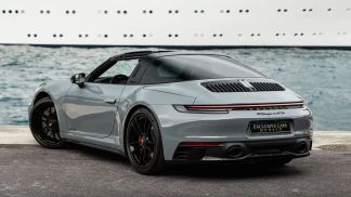 Leasing Convertible Porsche 911 2024