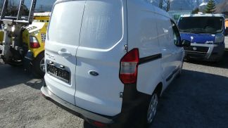 Financování Hatchback Ford Tourneo Courier 2017