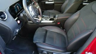 Financování Sedan MERCEDES B 220 2020