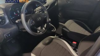 Hatchback Hyundai i10 2024