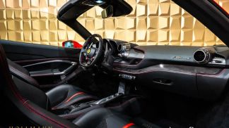 Financování Konvertibilní Ferrari F8 SPIDER 2022