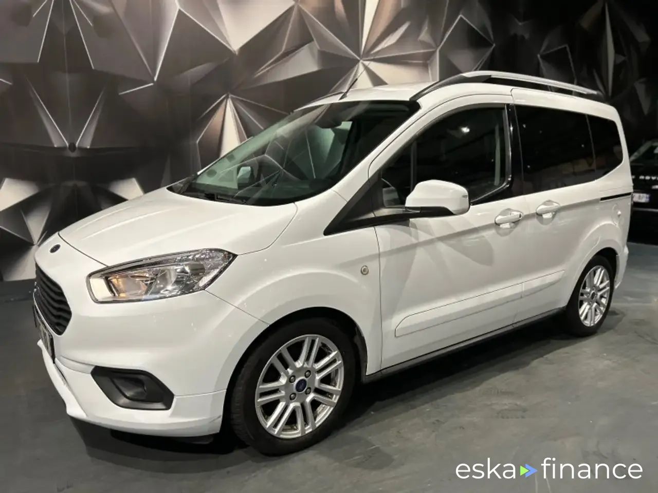 Leasing Hayon Ford Tourneo Courier 2019