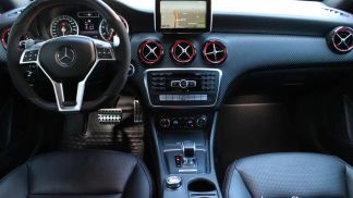 Lízing Hatchback MERCEDES A 45 AMG 2013