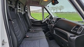 Leasing Boîte fermée Iveco DAILY 35C14 2019
