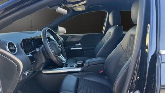 Lízing Hatchback MERCEDES B 180 2019