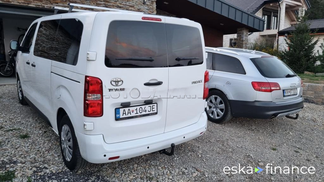 Financování Vagón Toyota PROACE KOMBI 2018