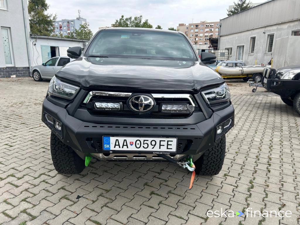 Leasing SUV Toyota Hilux 2024