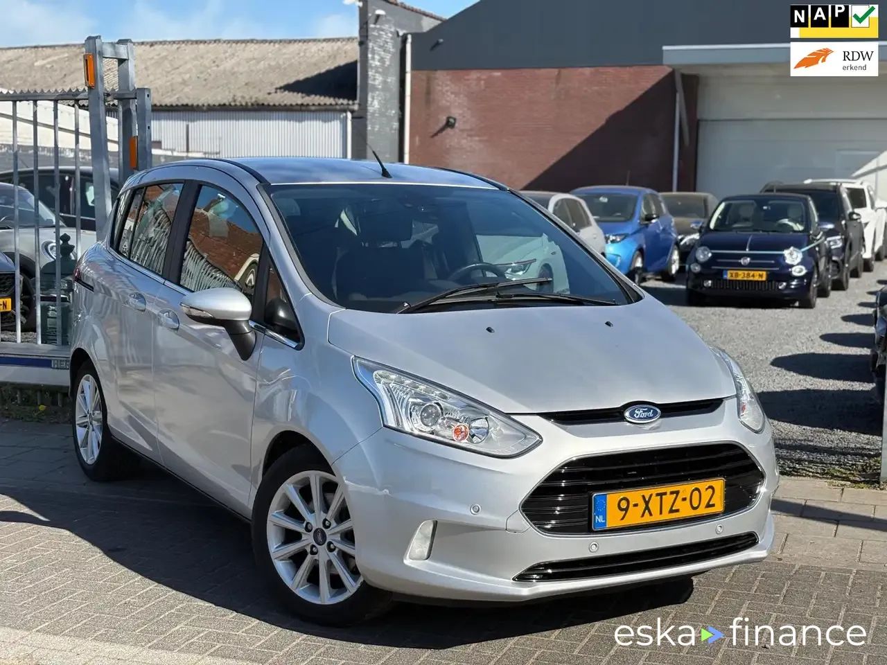 Financování Hatchback Ford B-Max 2014