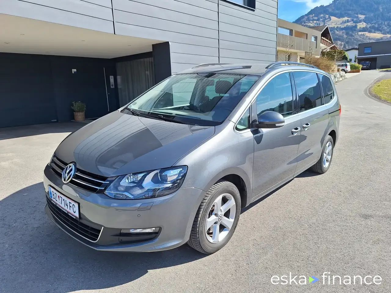 Leasing Hatchback Volkswagen Sharan 2015