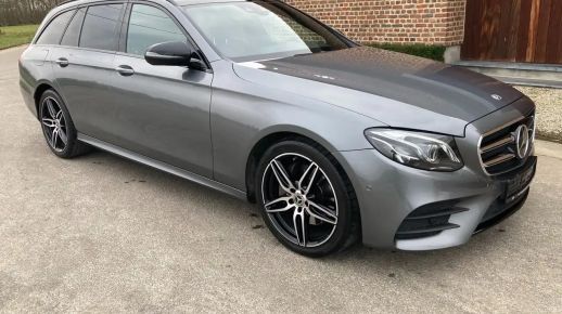 MERCEDES E 220 2018