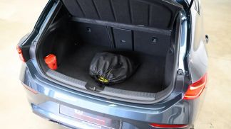 Lízing Sedan Cupra Leon 2021