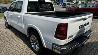 Financování SUV Dodge 1500 2024