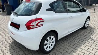 Lízing Hatchback Peugeot 208 2013