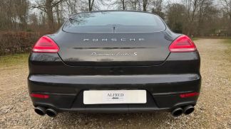 Lízing Sedan Porsche Panamera 2014
