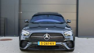 Lízing Sedan MERCEDES E 300 2023