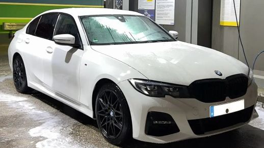 BMW 320 2019