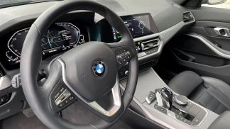Lízing Sedan BMW 330 2019
