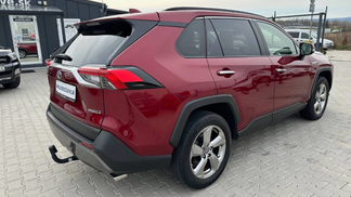 SUV Toyota RAV4 2019