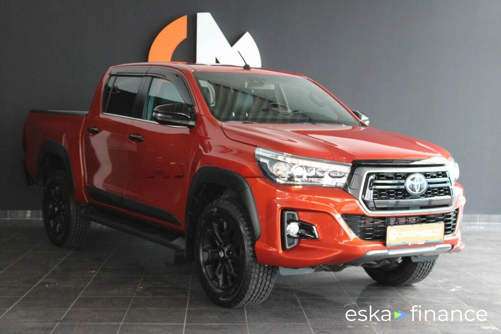 Lízing SUV Toyota Hilux 2020