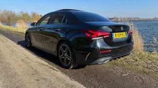 Lízing Sedan MERCEDES A 180 2021