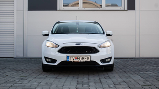 Lízing Sedan Ford Focus 2016