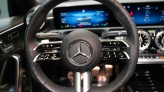 Lízing Sedan MERCEDES CLA 200 2023