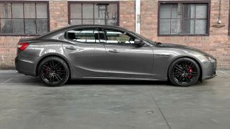 Lízing Sedan Maserati Ghibli 2014