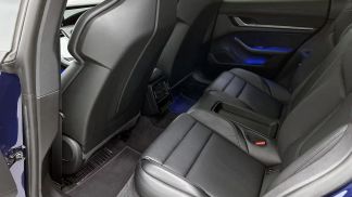 Lízing Sedan Porsche Taycan 2020