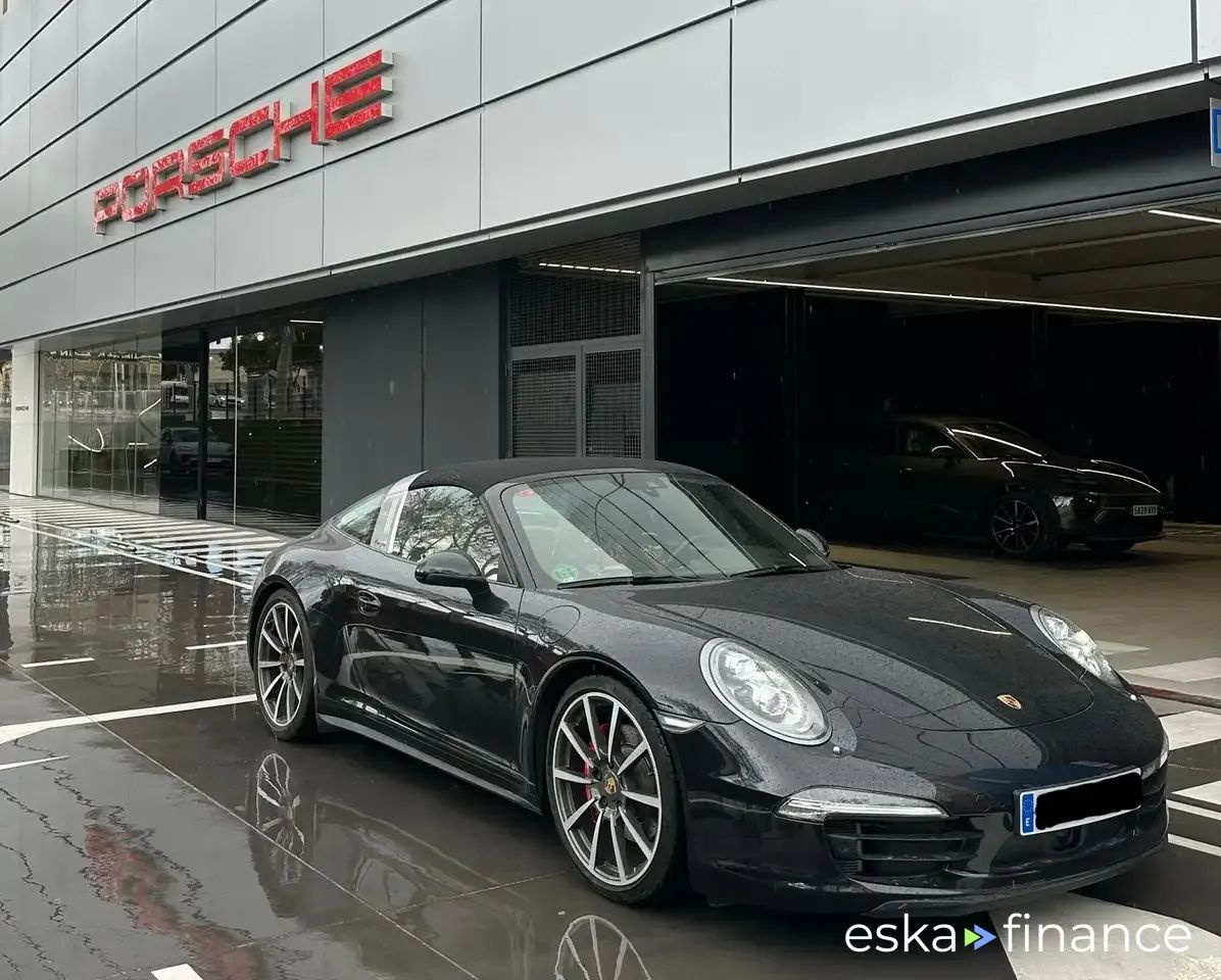 Leasing Convertible Porsche TARGA 2014