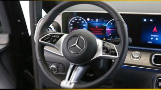 Lízing Hatchback MERCEDES V 300 2024