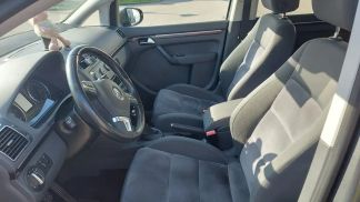 Financování Hatchback Volkswagen Touran 2012