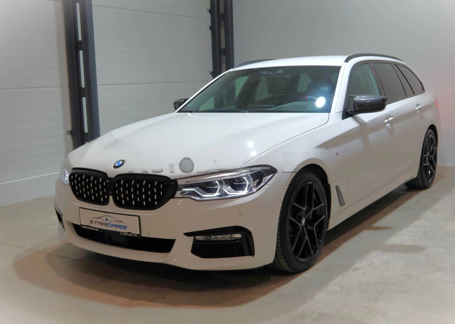 Sedan BMW RAD 5 2018