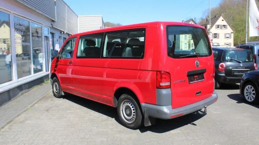 Volkswagen T5 Caravelle 2012