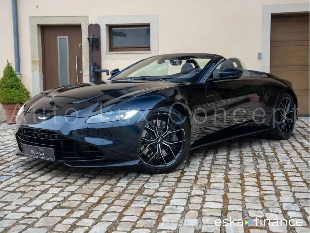 Lízing Kabriolet Aston Martin V8 2022