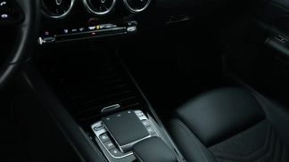 Lízing Hatchback MERCEDES B 180 2019