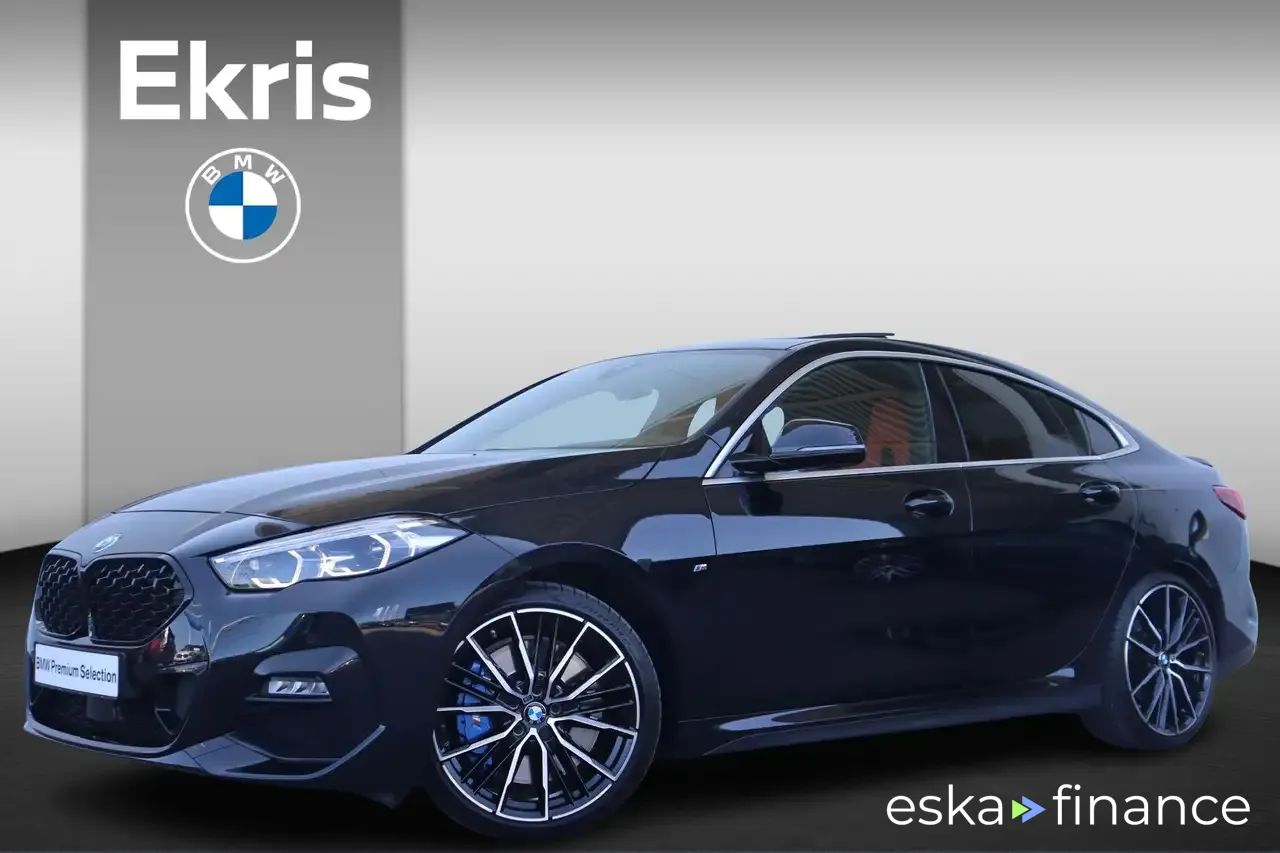 Lízing Sedan BMW 220 2022