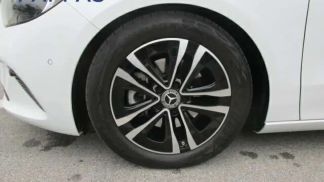 Lízing Sedan MERCEDES B 180 2023