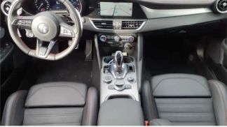 Lízing Sedan Alfa Romeo Giulia 2023