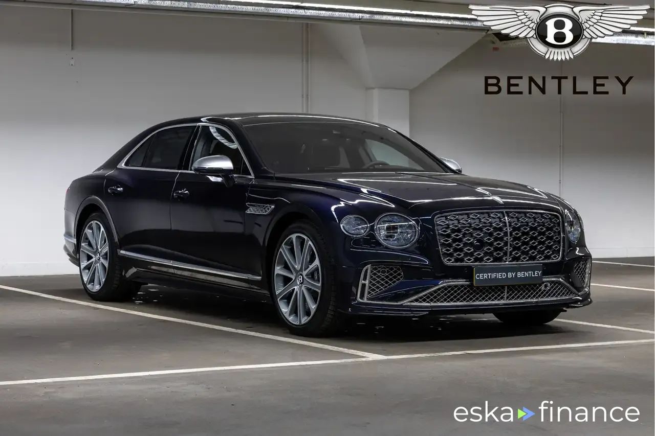 Leasing Sedan Bentley Flying Spur 2024